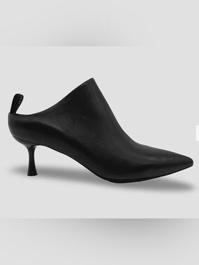 NWOT | RUDSAK | Black Leather Kitten Heel Mule / Ankle Bootie | Size 40